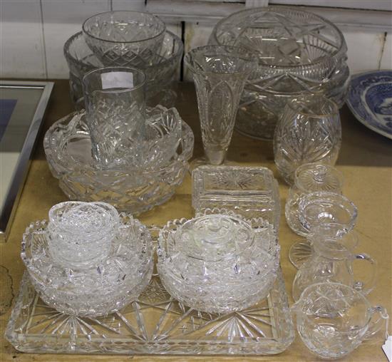 Cut glass vases, bowls etc(-)